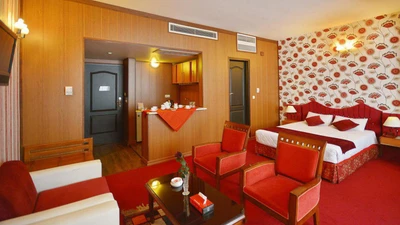 Park Saadi Hotel