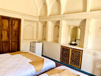 Ashkoob Traditional Hotel