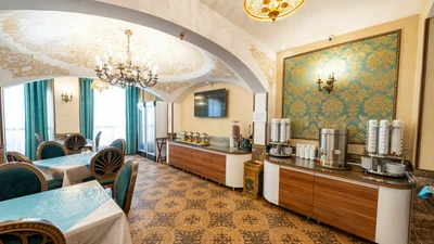 Khajoo Hotel