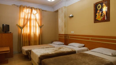 Sepahan Hotel