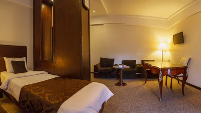 Javaher Shargh Hotel