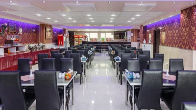 Esteghbal Hotel