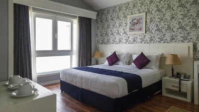 Toranj Hotel