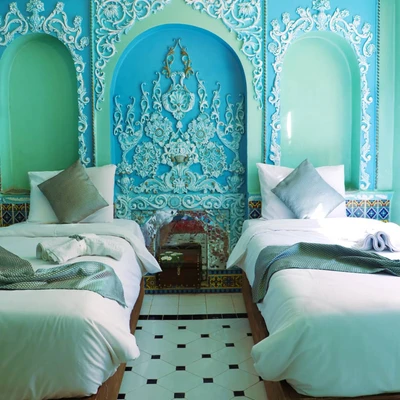 Darvash Traditional Hotel