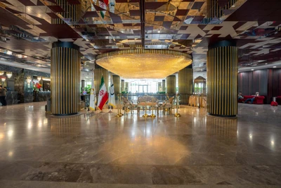 Laleh Hotel