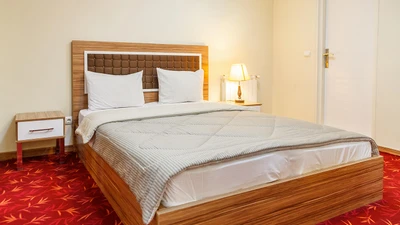 Behboud Hotel