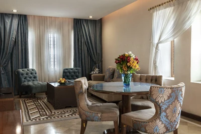 Parsian Safaiyeh Hotel