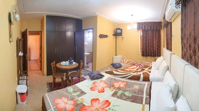 Niayesh Hotel