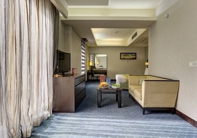 Parsian Evin Hotel