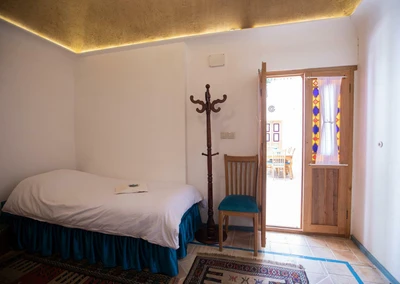 Baba Afzal Hotel