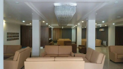 Kerman Hezār Hotel