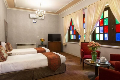 Parsian Safaiyeh Hotel