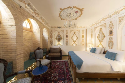 Ghasr Monshi Hotel