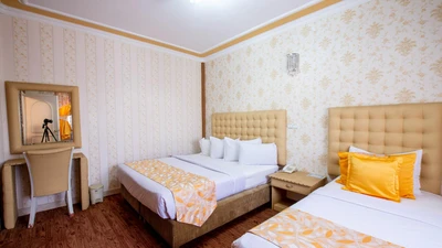Parseh Hotel
