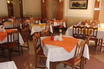 Avrin Hotel