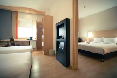 Rexan Hotel