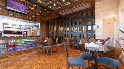 Rose Darvishi Hotel