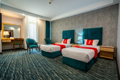 Parsian Enghelab Hotel