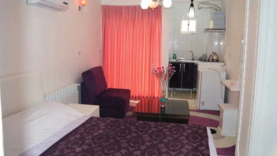 Neyestan Apartment Hotel