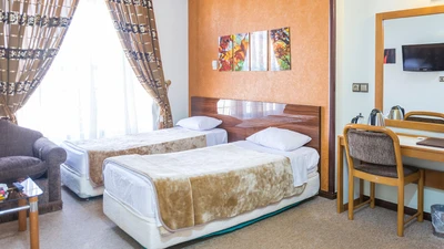 Misagh Hotel