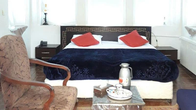 Royaye Ghadim Hotel