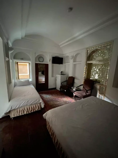 Royaye Ghadim Hotel