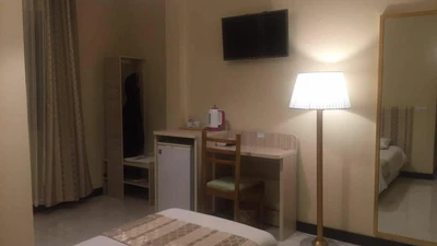 Zanjan Sepid Hotel