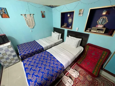 Toranjestan House