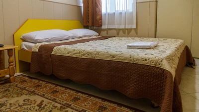 Aram Hotel
