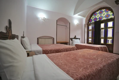 Rose Traditional Hotel
