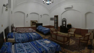 Lantern Traditional Hotel