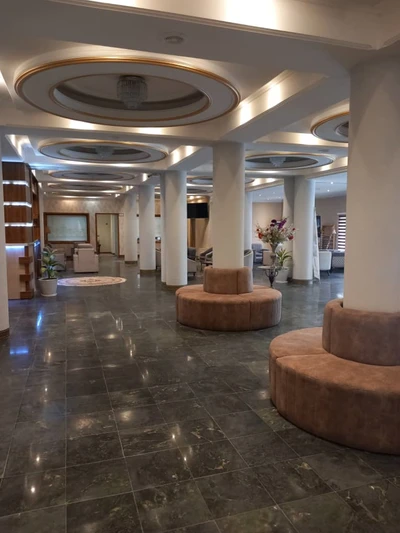 Yazd Tourist Hotel