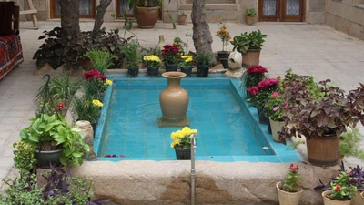 Mahmonir Traditional Hotel