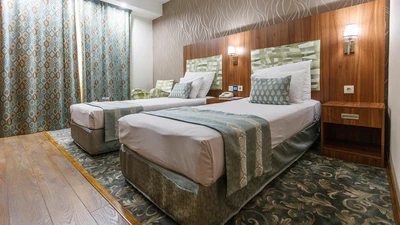 Shiraz Parsian Hotel