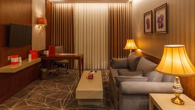 Laleh Park Hotel