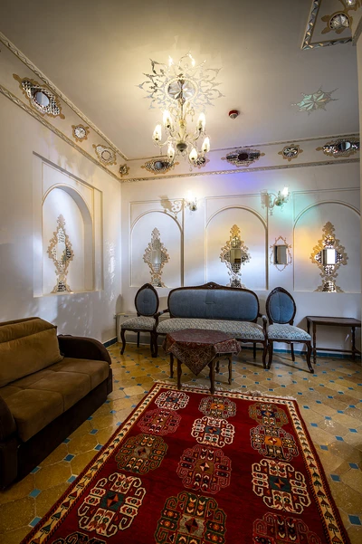 Ghasr Monshi Hotel