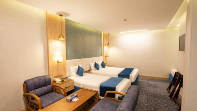 Setareh Hotel