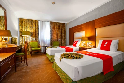 Laleh Hotel