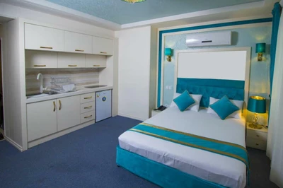 Sadra Hotel