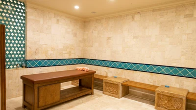 Zandiyeh Hotel