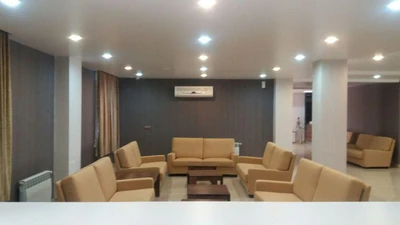 Kerman Hezār Hotel