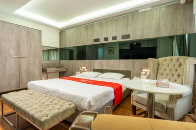 Aramis Hotel
