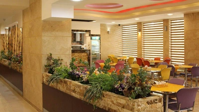 Yasuj Parsian Hotel