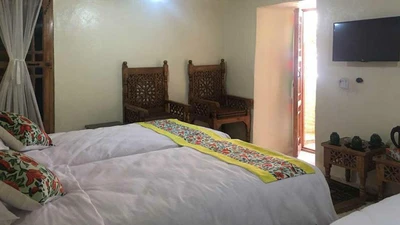 Dadamaan Traditional Hotel