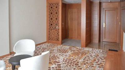 Sarina Hotel