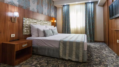 Shiraz Parsian Hotel