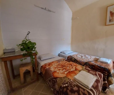 Noghli Traditional Hotel