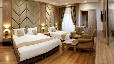 Pardisan Hotel