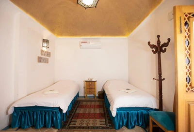 Baba Afzal Hotel