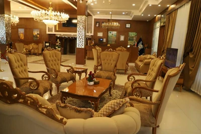 Niayesh Hotel